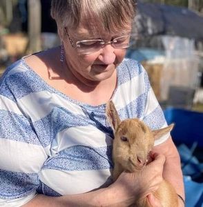 Meet your Posher, Carol